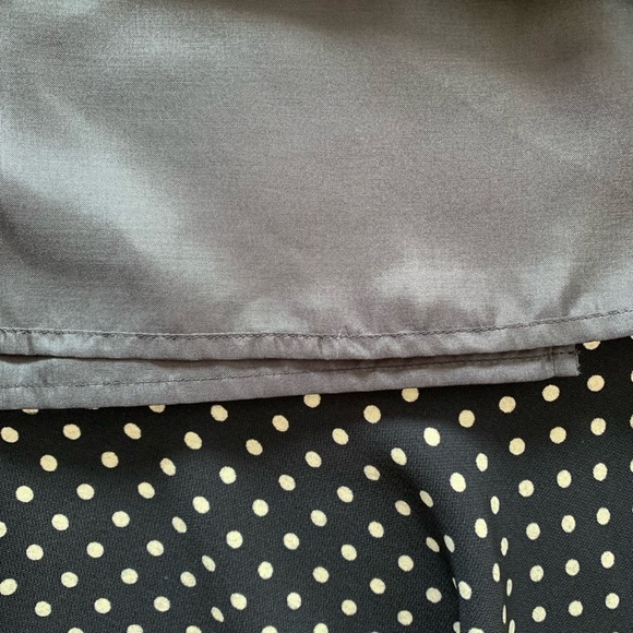 Precis Petite Black & White Polka Dot Skirt with Bottom Ruffle Size 38 (8-10) - Picture 6 of 7